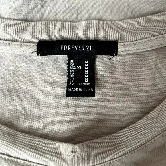 Forever 21 Malibu Motors Graphic Tee - Picture 5 of 5